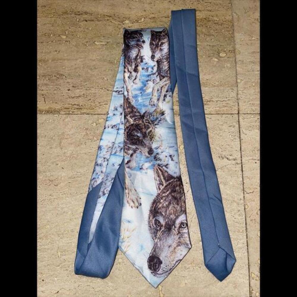 Vintage Original 1991 Ralph Marlin Wolf Neck Tie Wolves in snow Blaine Heilman
